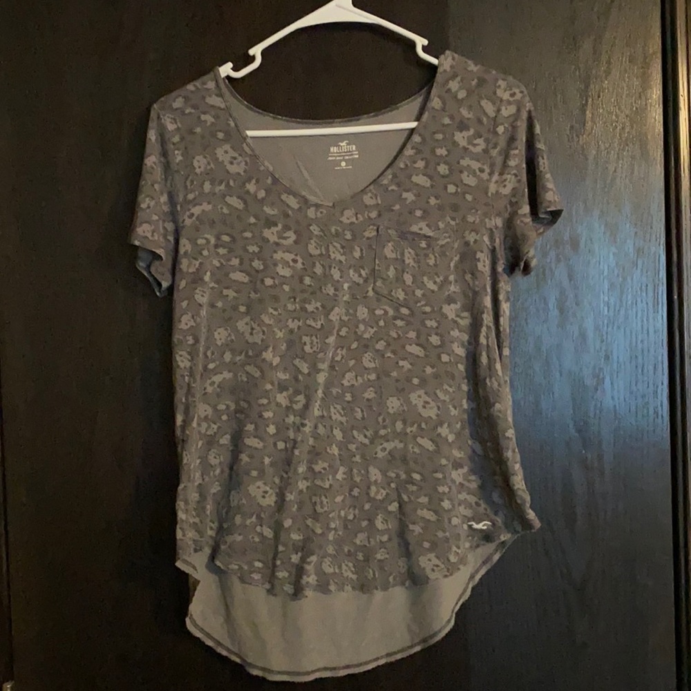 Size small, Hollister t shirt.